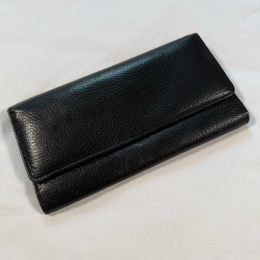 Tusk black leather trifold wallet